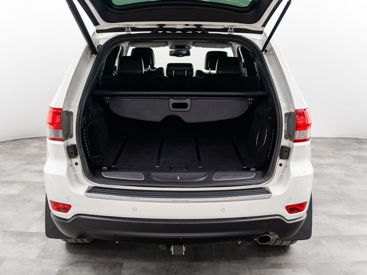 Jeep Grand Cherokee 2011 - фото автомобиля