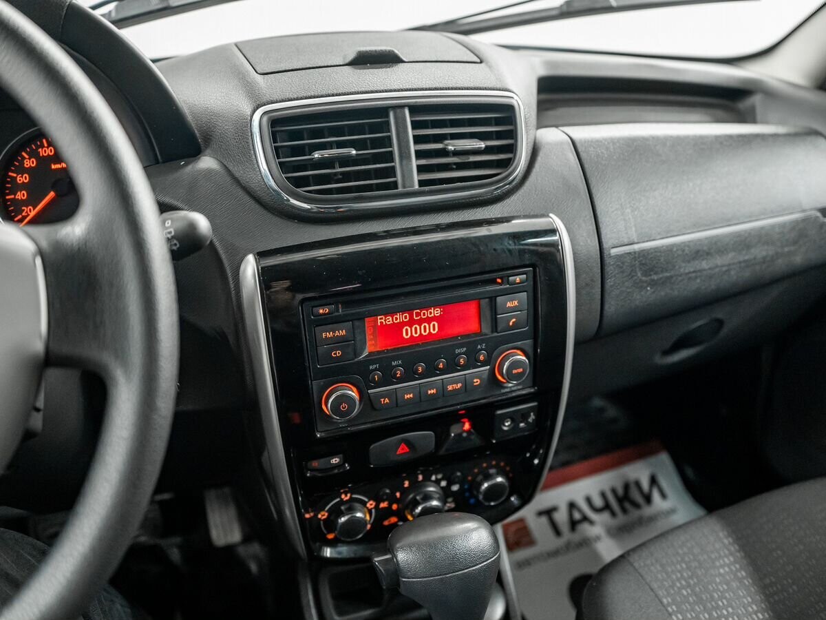 Nissan Terrano 2014 - фото автомобиля