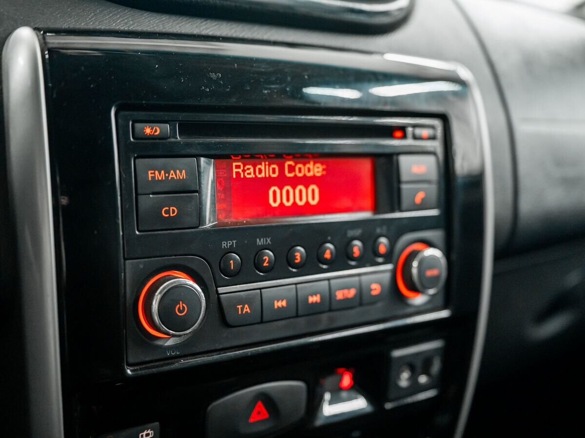 Nissan Terrano 2014 - фото автомобиля