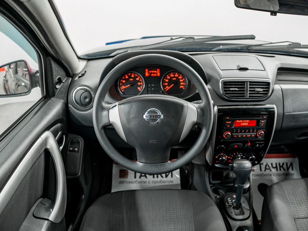 Nissan Terrano 2014 - фото автомобиля