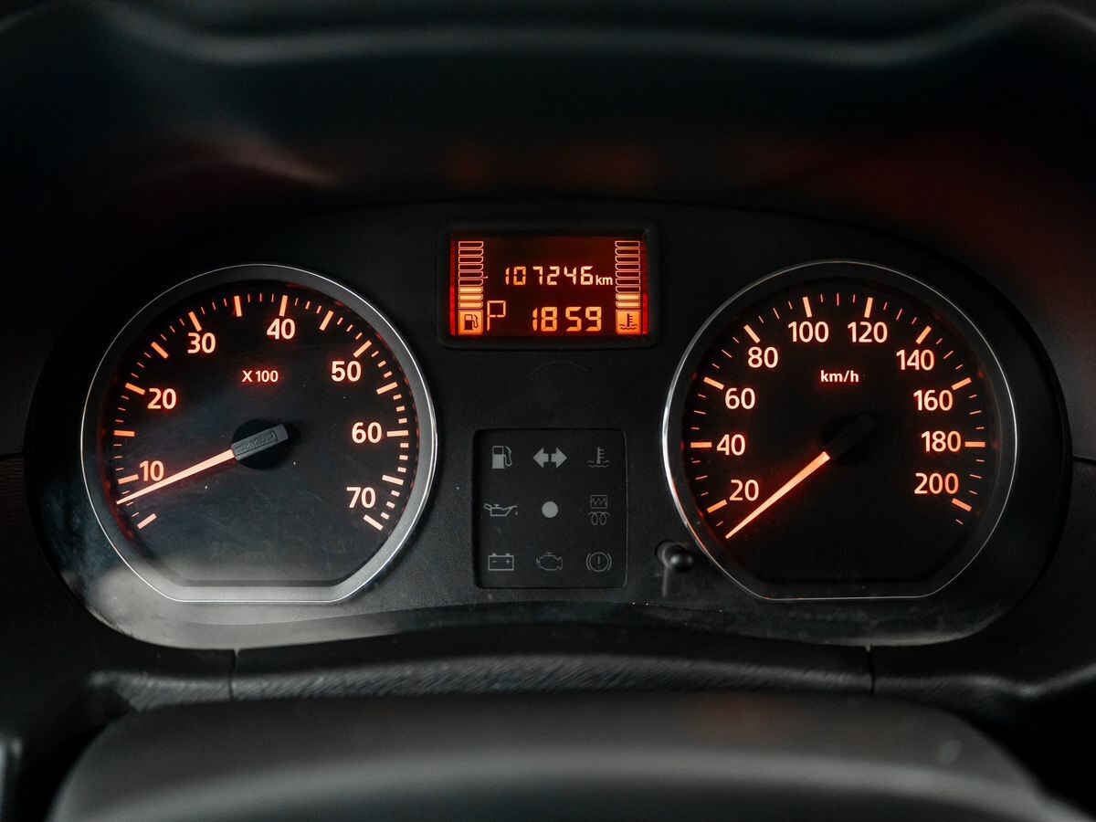 Nissan Terrano 2014 - фото автомобиля