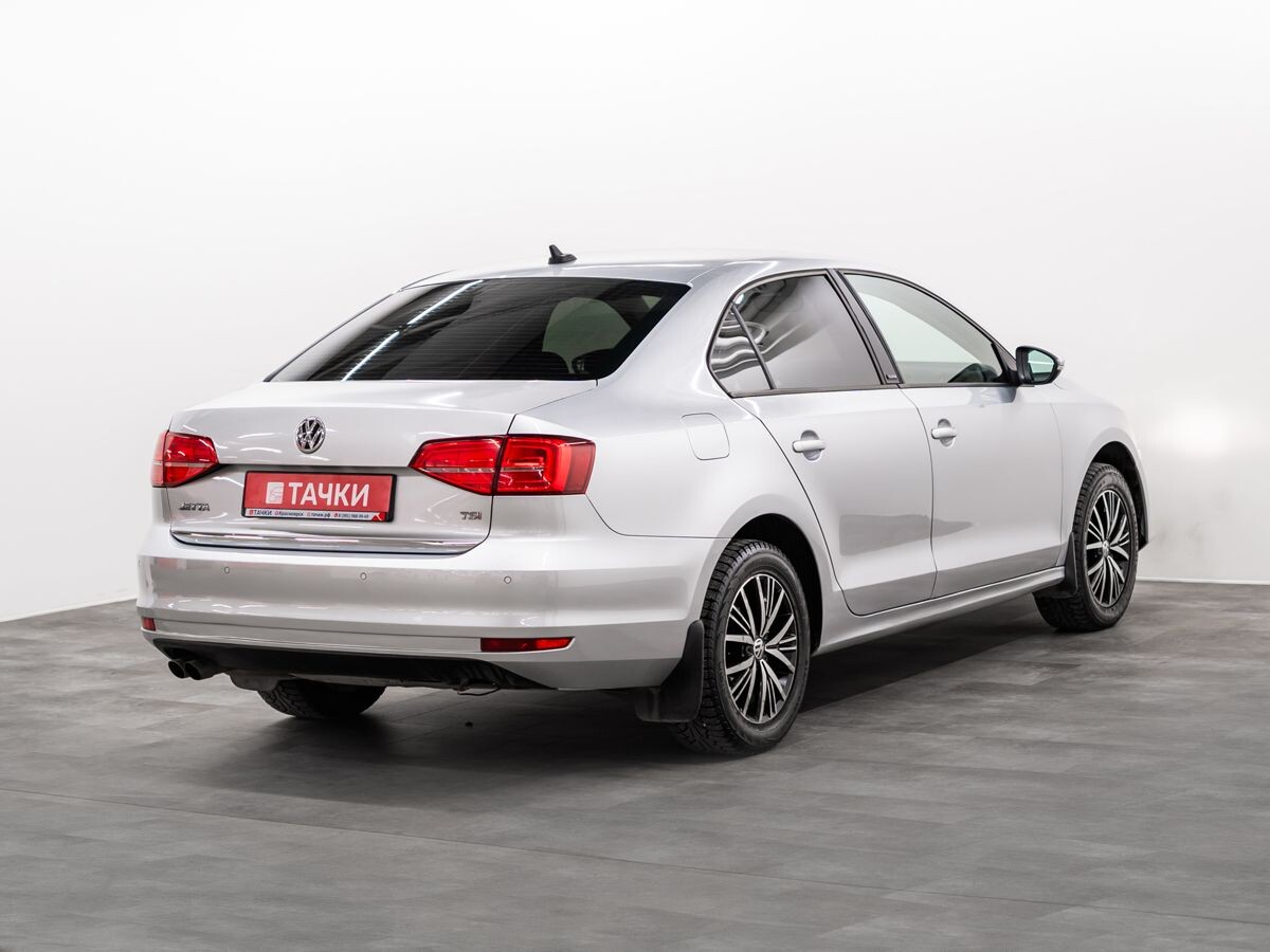 Volkswagen Jetta 2017 - фото автомобиля
