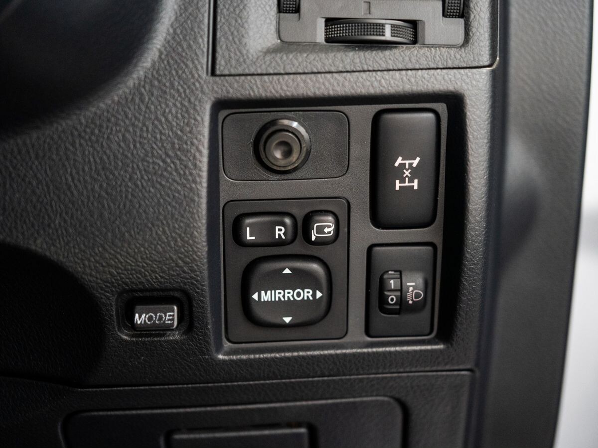 Toyota Rush 2011 - фото автомобиля