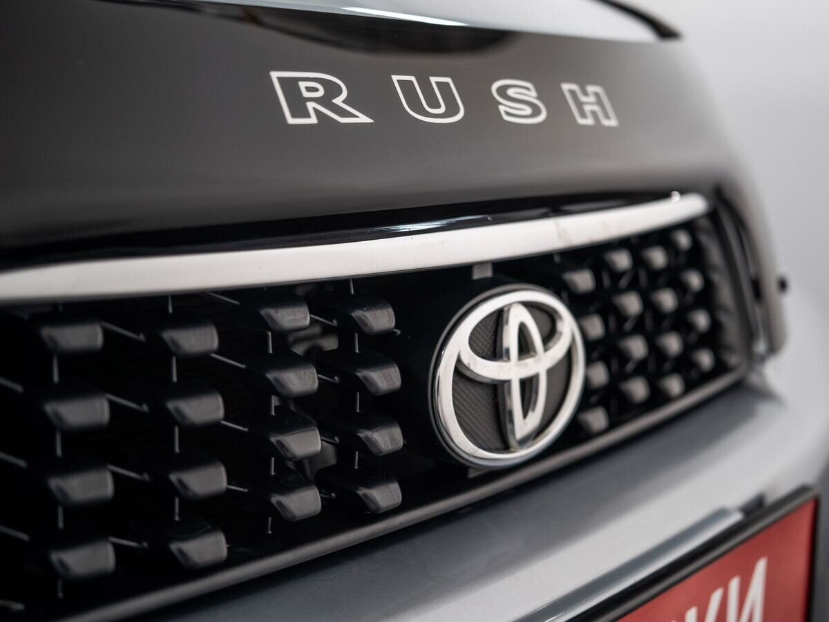 Toyota Rush 2011 - фото автомобиля