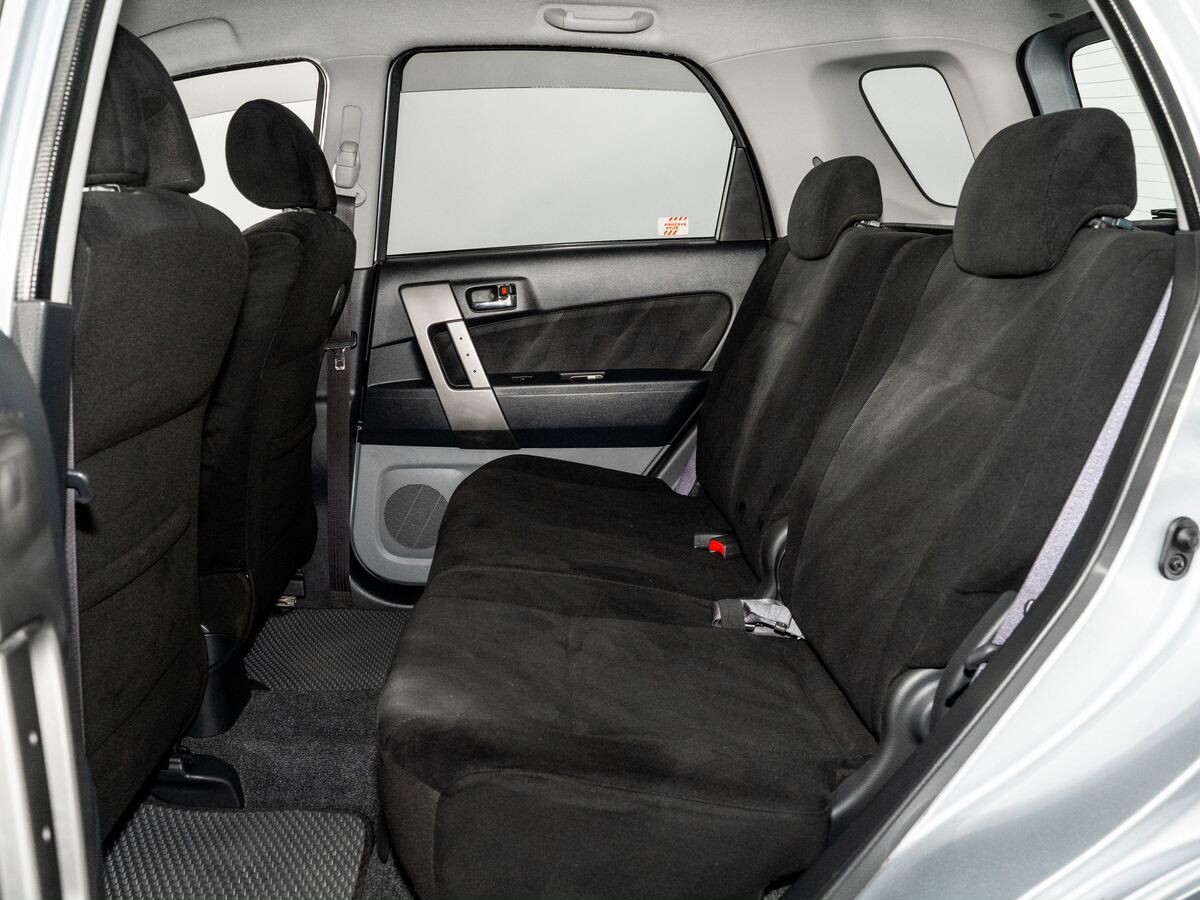 Toyota Rush 2011 - фото автомобиля