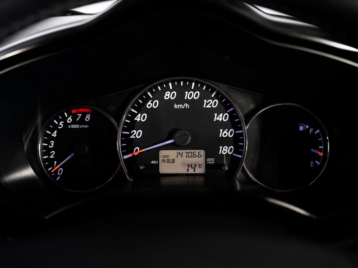 Toyota Rush 2011 - фото автомобиля