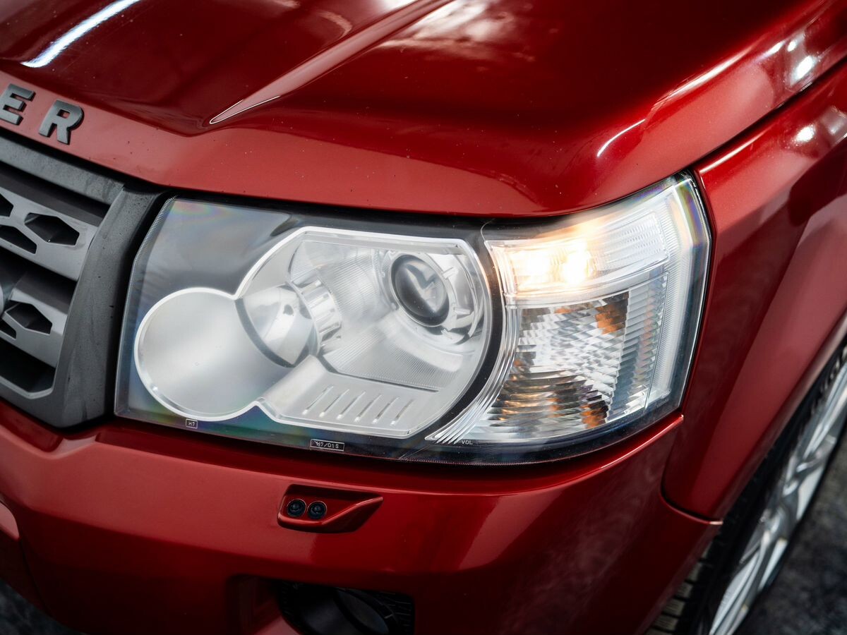 Land Rover Freelander 2010 - фото автомобиля