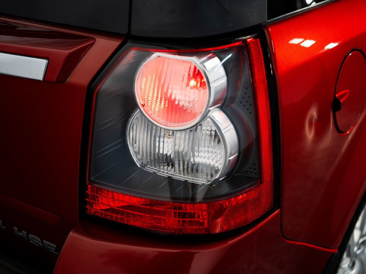 Land Rover Freelander 2010 - фото автомобиля