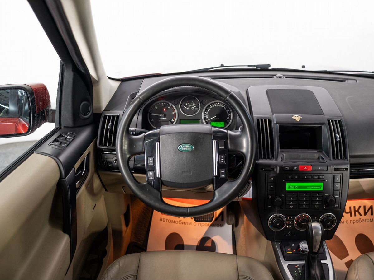 Land Rover Freelander 2010 - фото автомобиля