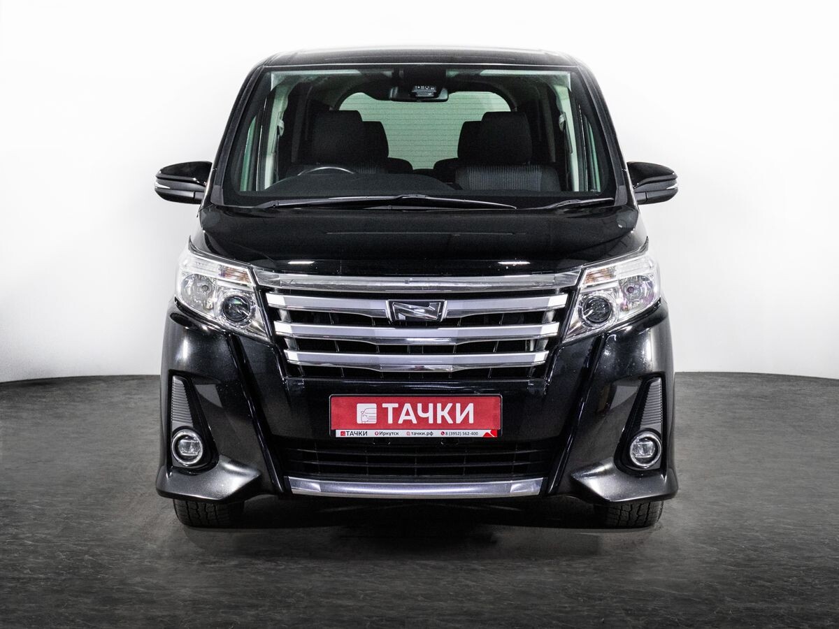 Toyota Noah 2016 - фото автомобиля