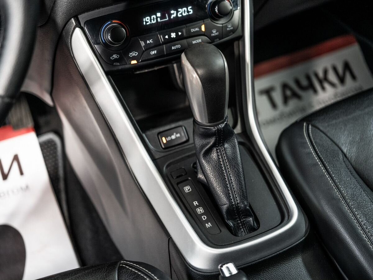 Suzuki SX4 2013 - фото автомобиля