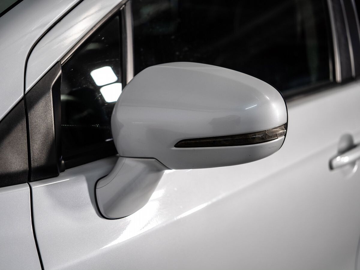 Suzuki SX4 2013 - фото автомобиля