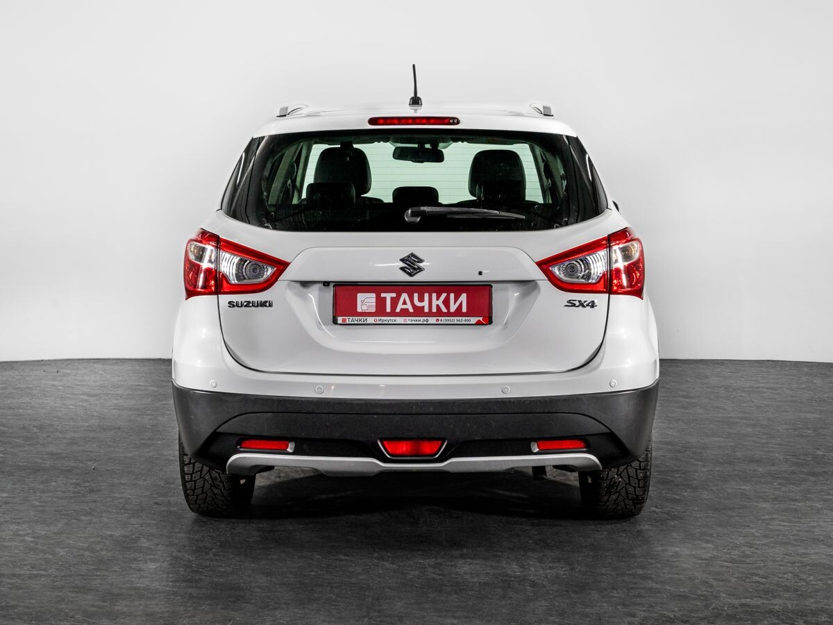 Suzuki SX4 2013 - фото автомобиля