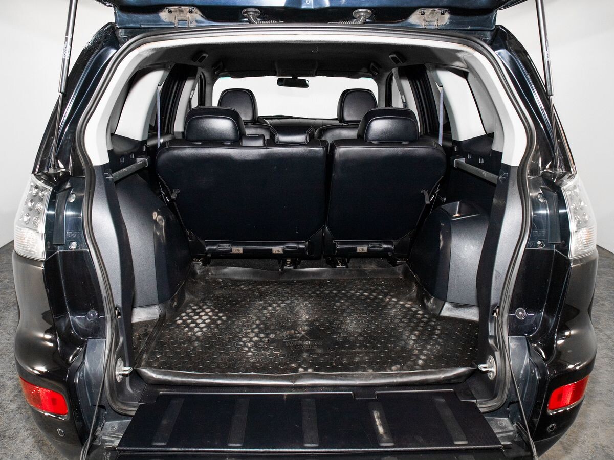 Mitsubishi Outlander 2006 - фото автомобиля