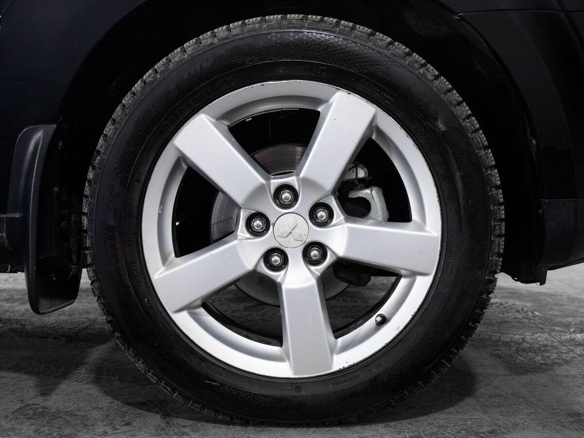 Mitsubishi Outlander 2006 - фото автомобиля