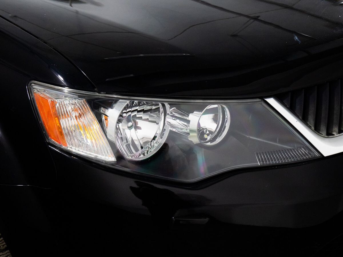 Mitsubishi Outlander 2006 - фото автомобиля