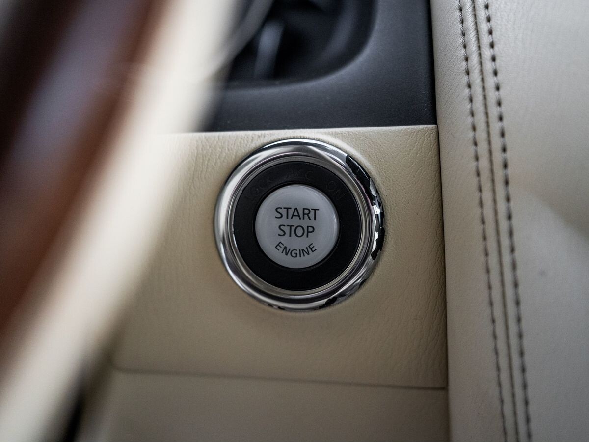 Infiniti QX56 2010 - фото автомобиля