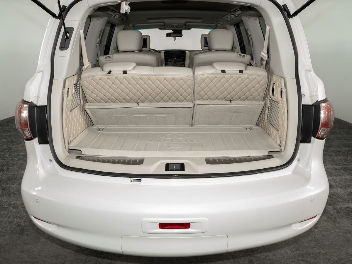 Infiniti QX56 2010 - фото автомобиля