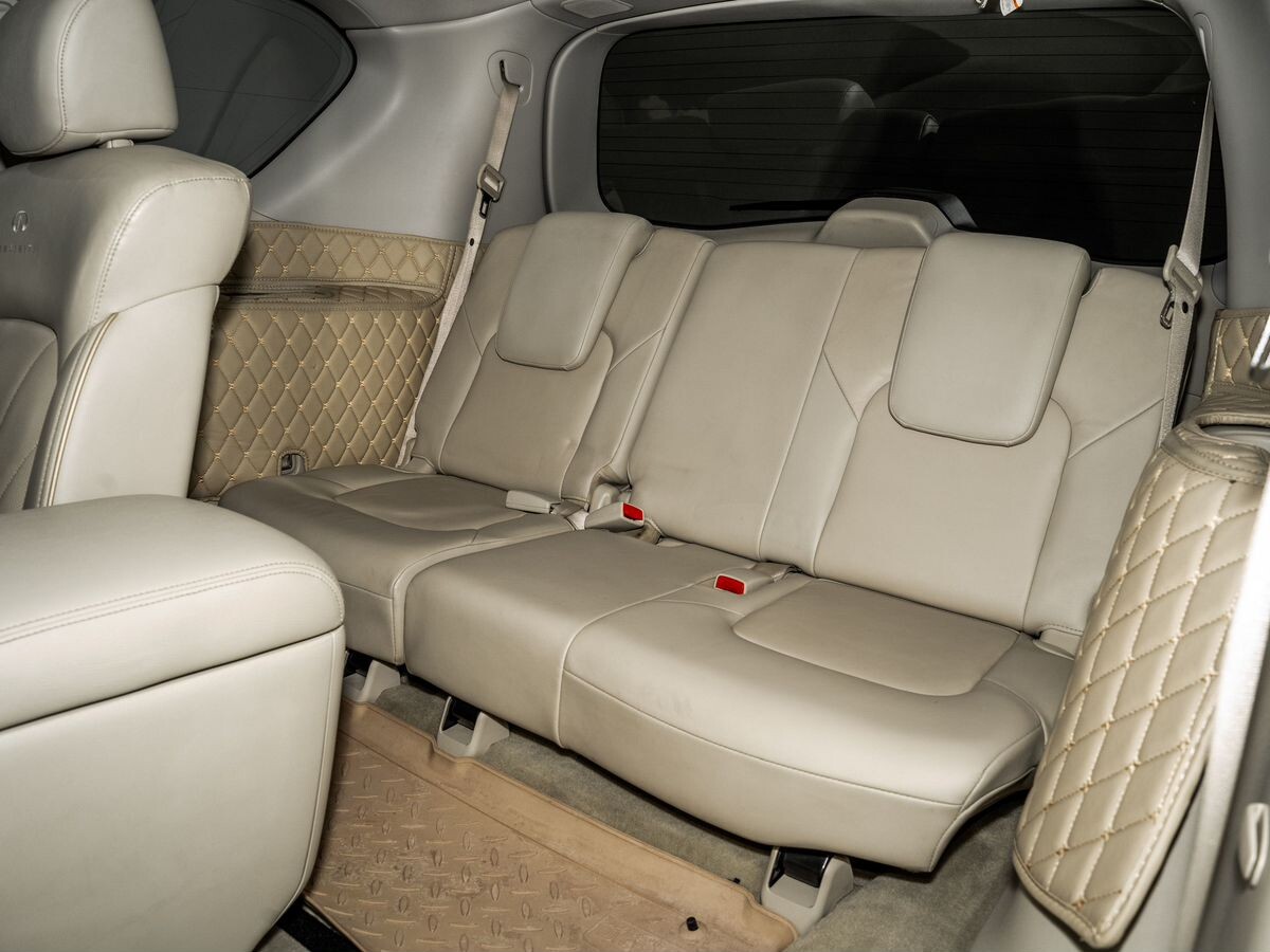 Infiniti QX56 2010 - фото автомобиля