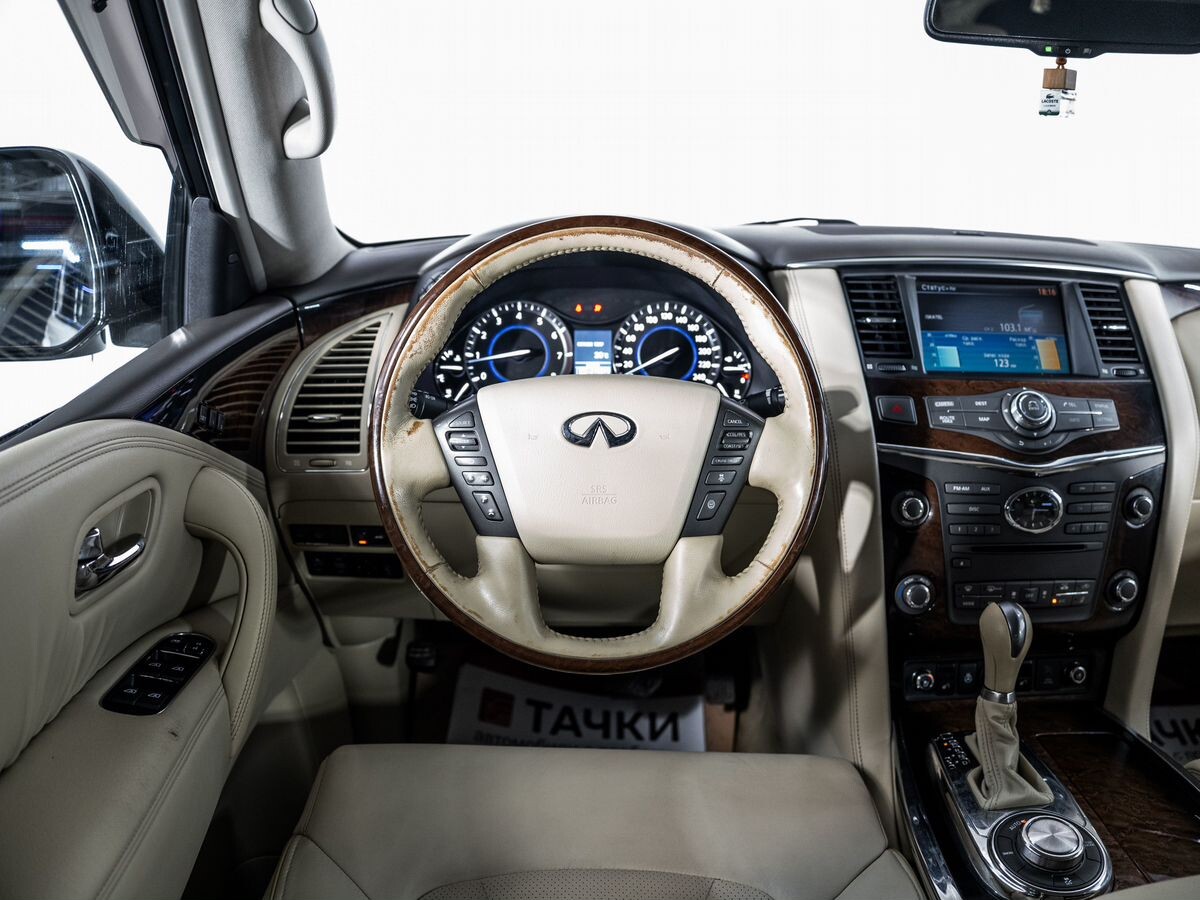 Infiniti QX56 2010 - фото автомобиля
