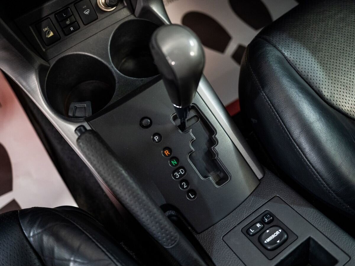 Toyota RAV4 2006 - фото автомобиля