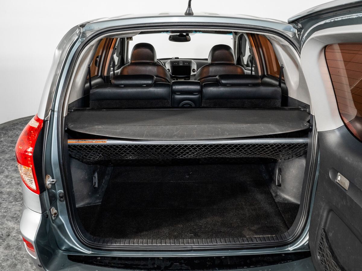 Toyota RAV4 2006 - фото автомобиля