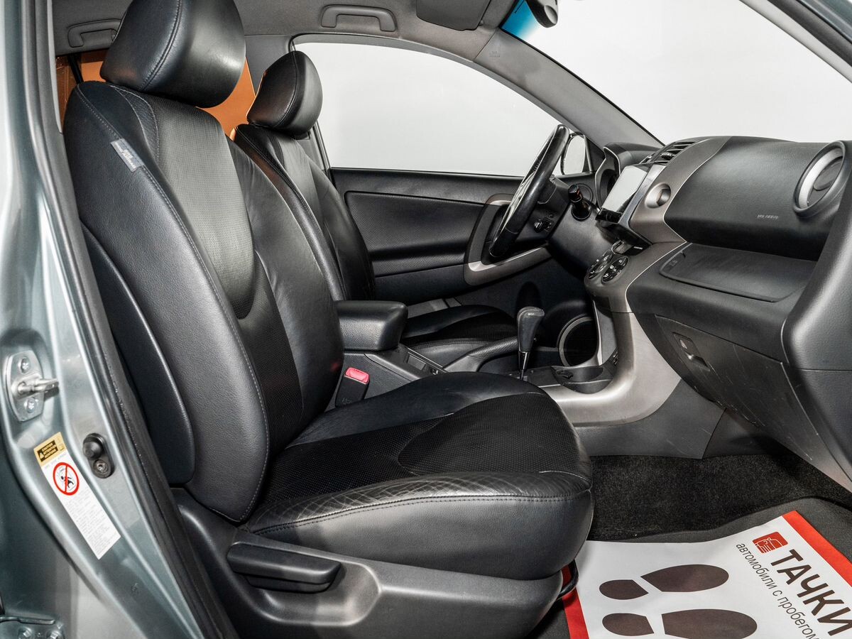 Toyota RAV4 2006 - фото автомобиля