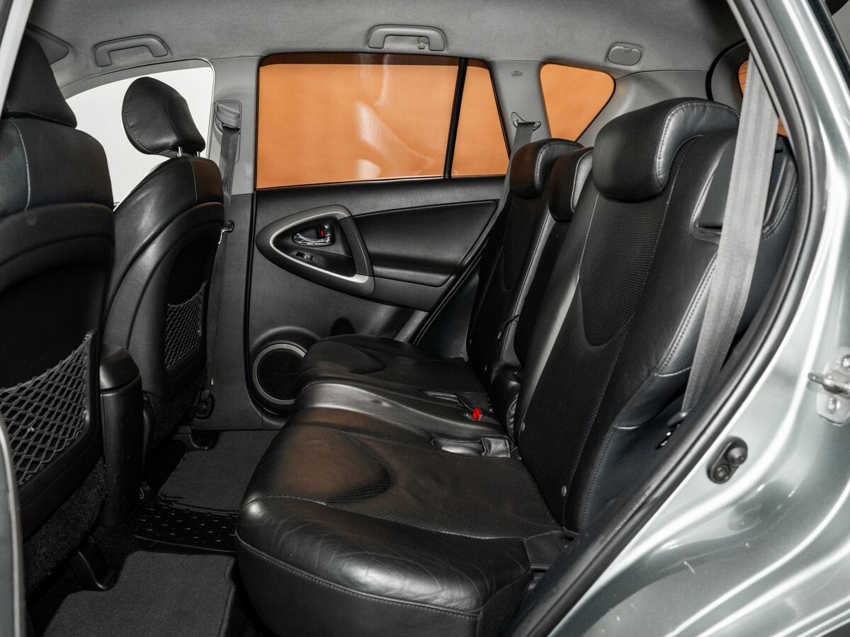 Toyota RAV4 2006 - фото автомобиля