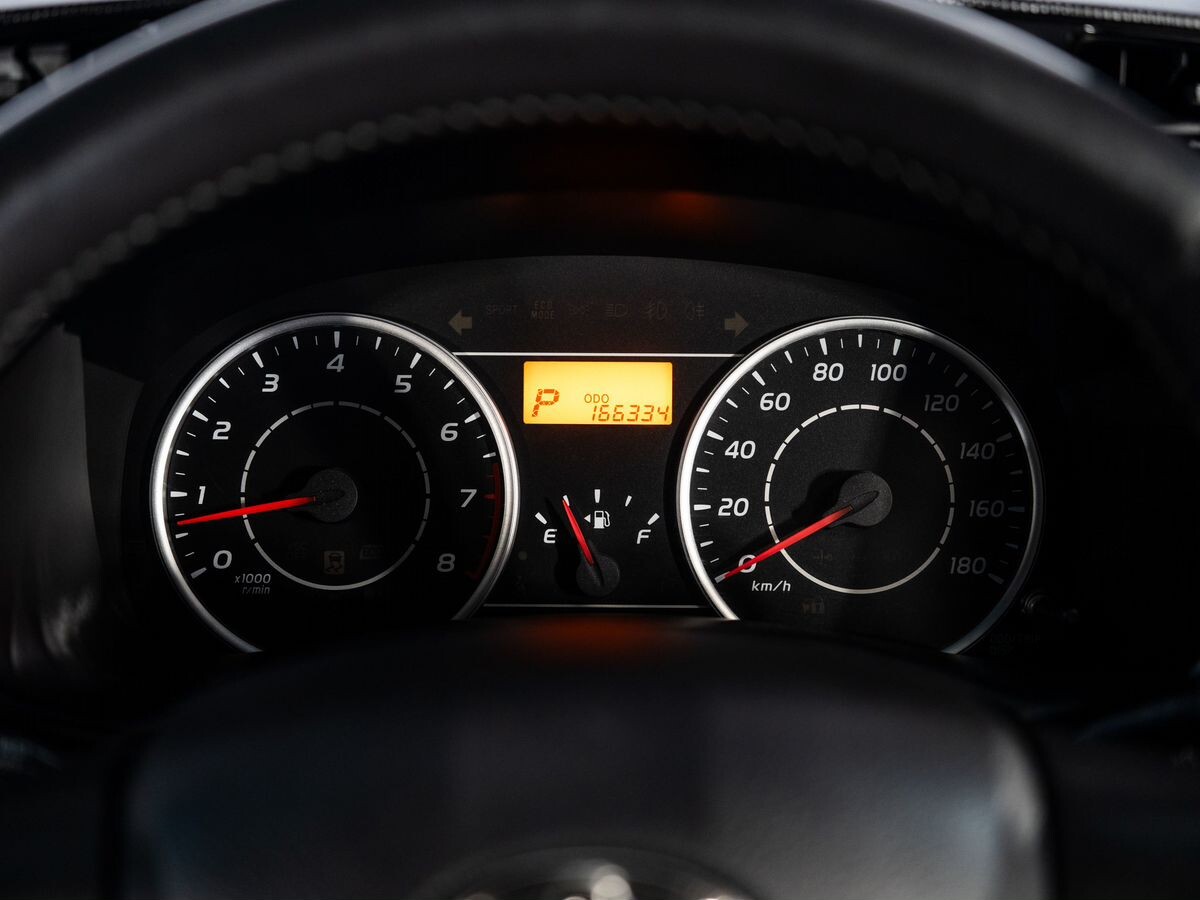 Toyota Wish 2011 - фото автомобиля