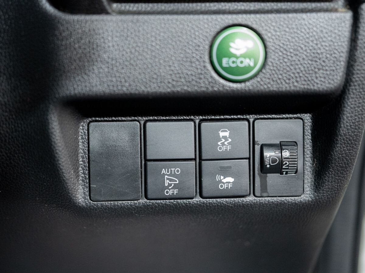 Honda Fit 2016 - фото автомобиля