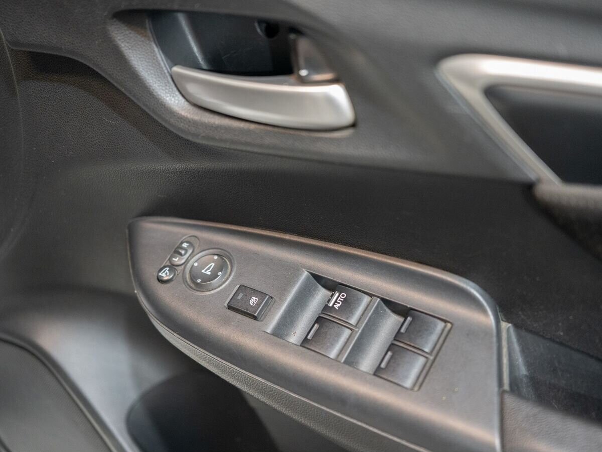 Honda Fit 2016 - фото автомобиля