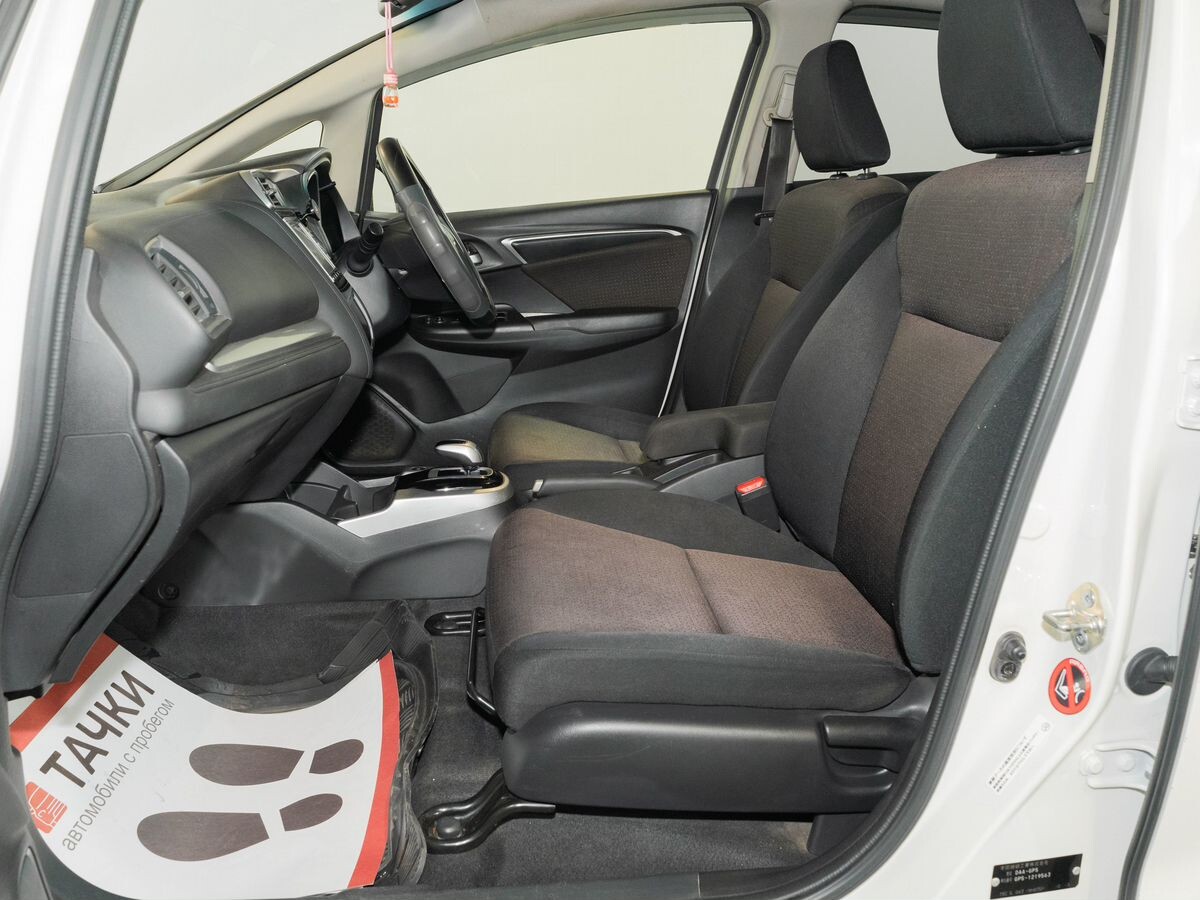 Honda Fit 2016 - фото автомобиля