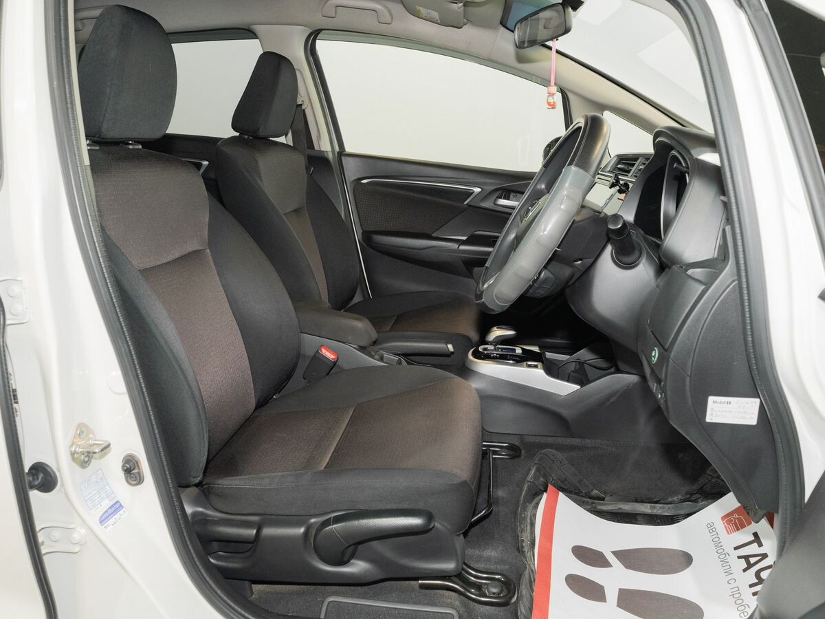 Honda Fit 2016 - фото автомобиля