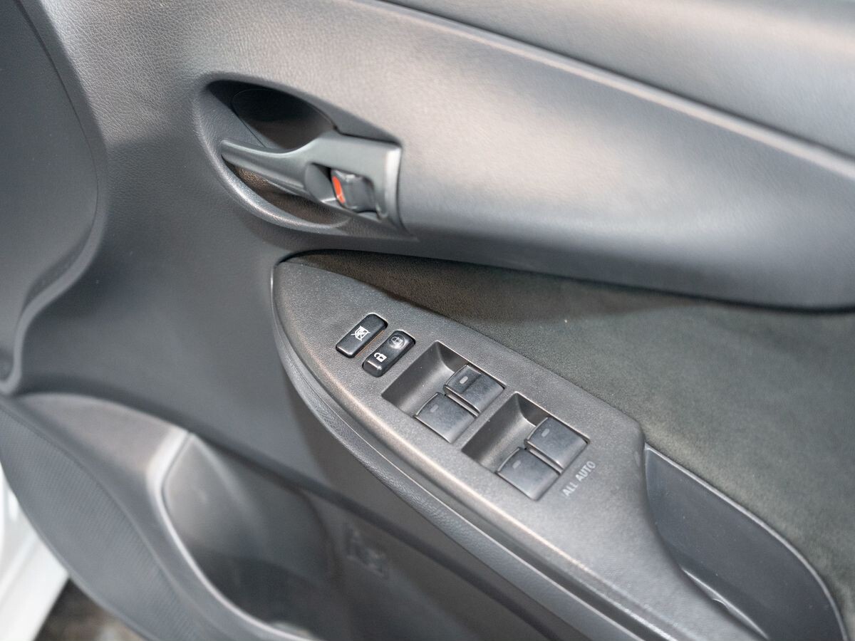 Toyota Corolla 2008 - фото автомобиля