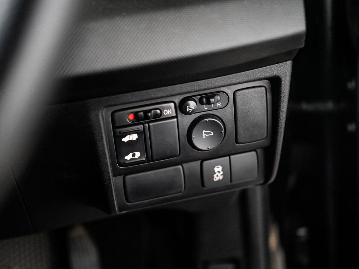 Honda Freed 2013 - фото автомобиля