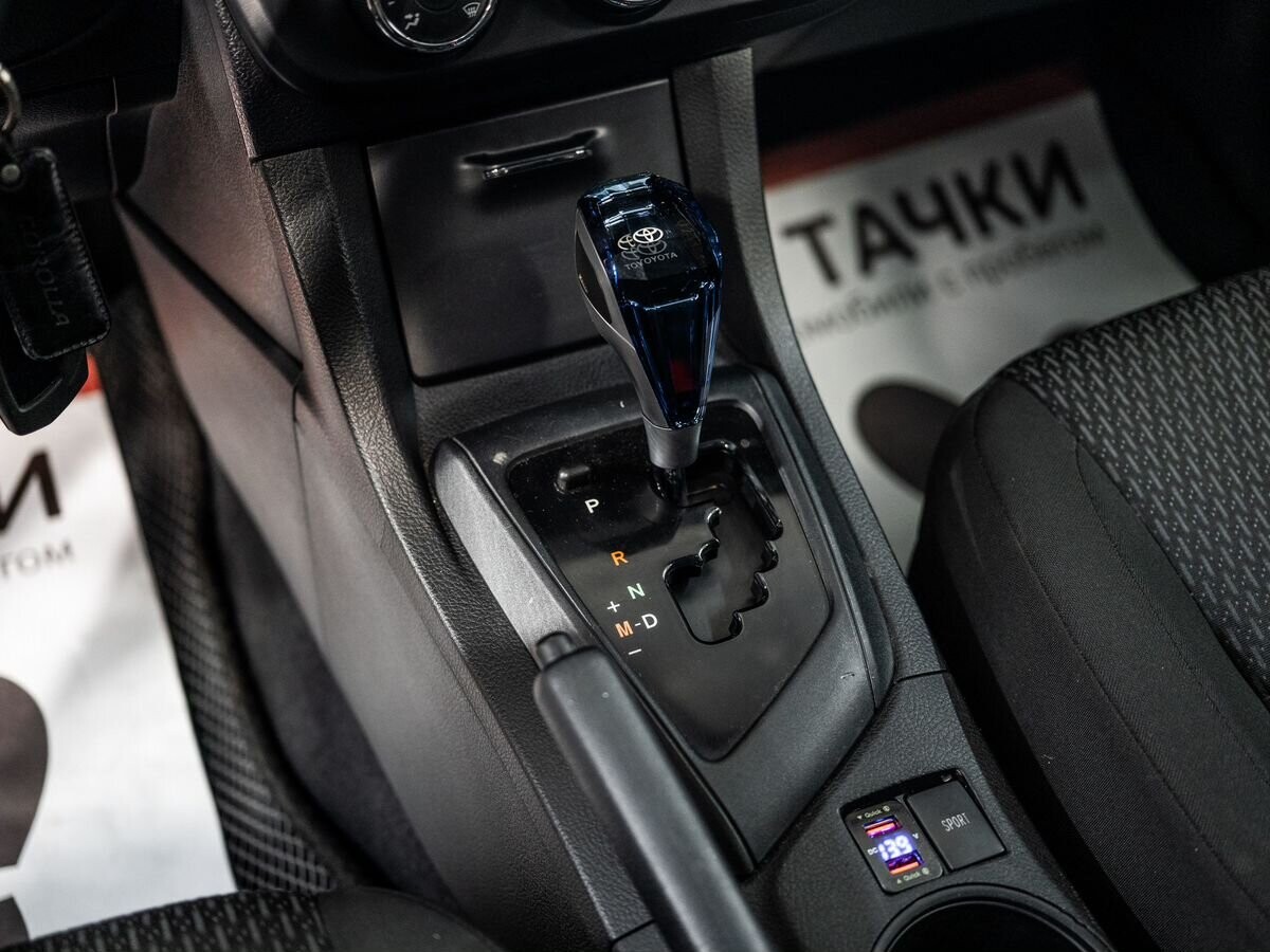 Toyota Corolla 2014 - фото автомобиля