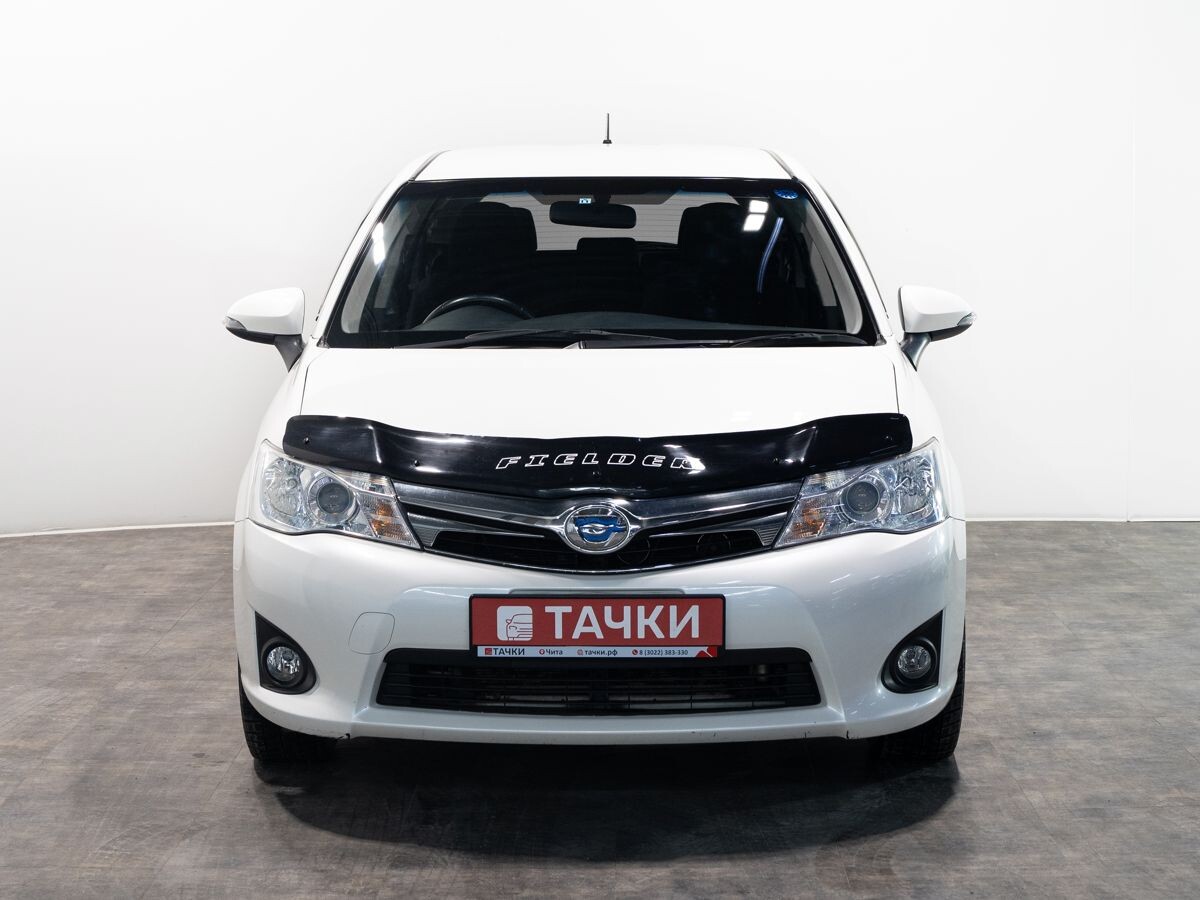 Toyota Corolla 2013 - фото автомобиля