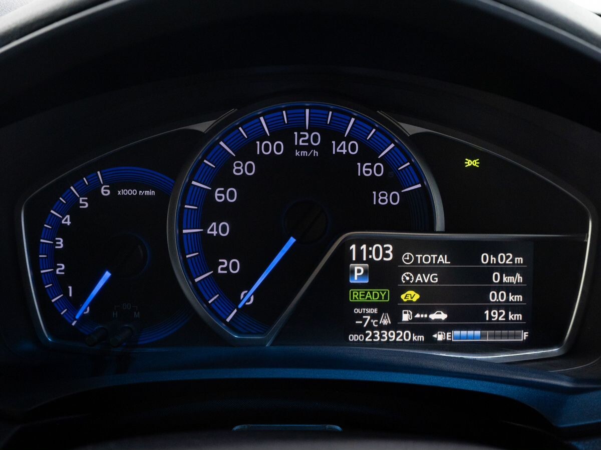 Toyota Corolla 2013 - фото автомобиля