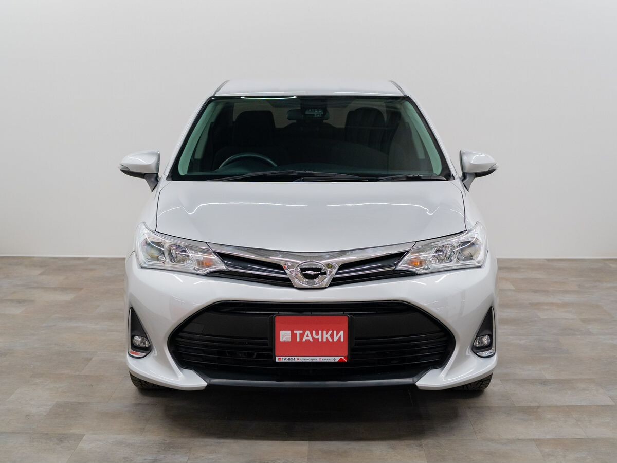 Toyota Corolla 2019 - фото автомобиля