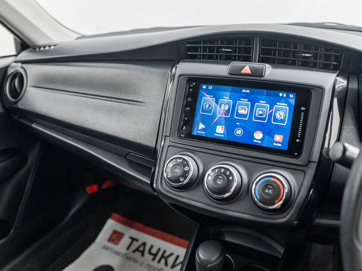 Toyota Corolla 2019 - фото автомобиля