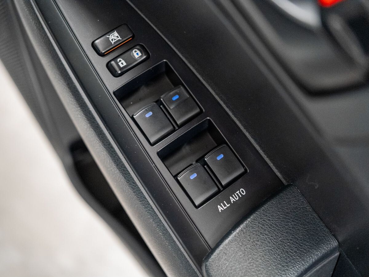 Toyota Corolla 2019 - фото автомобиля