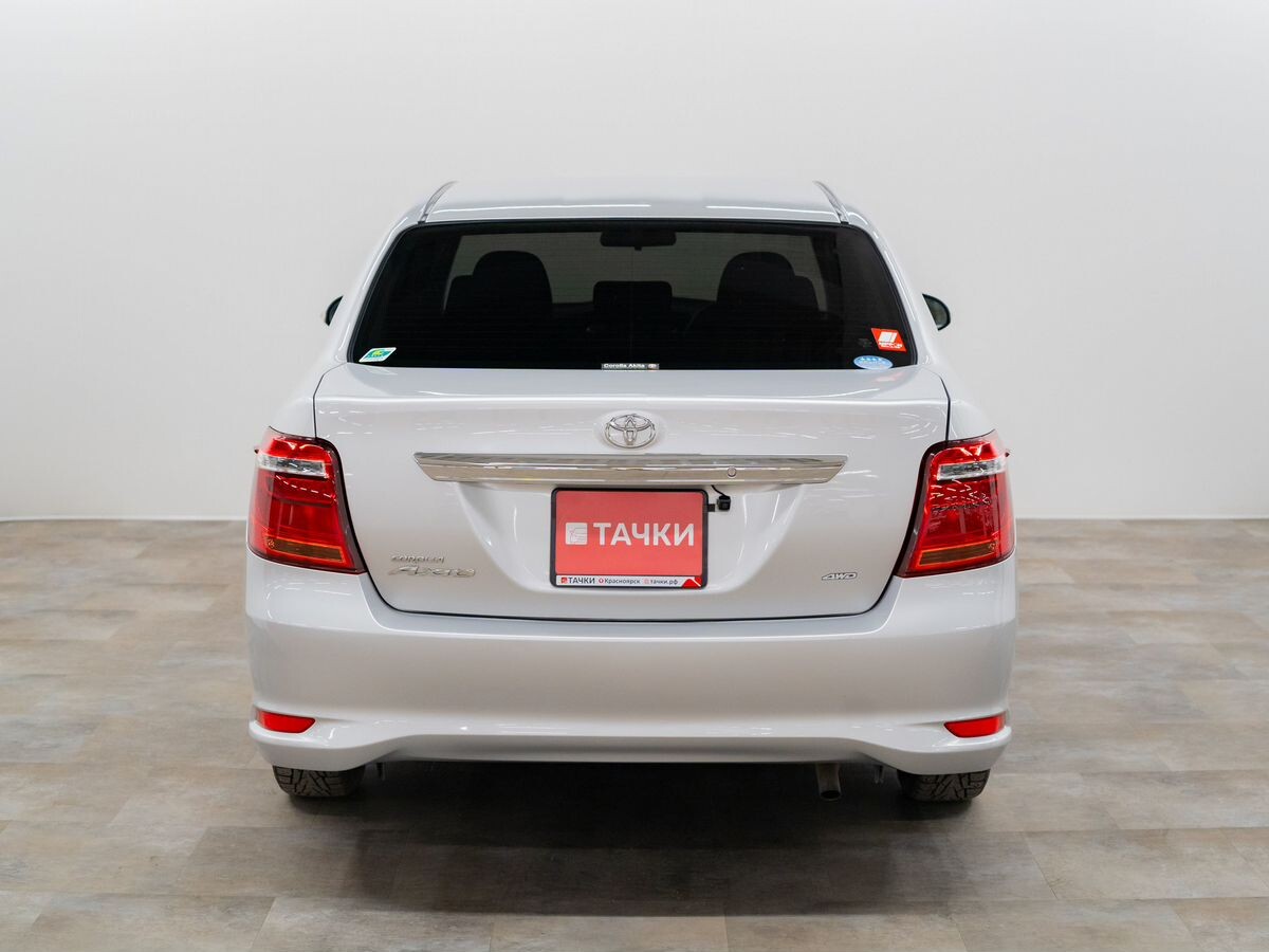 Toyota Corolla 2019 - фото автомобиля