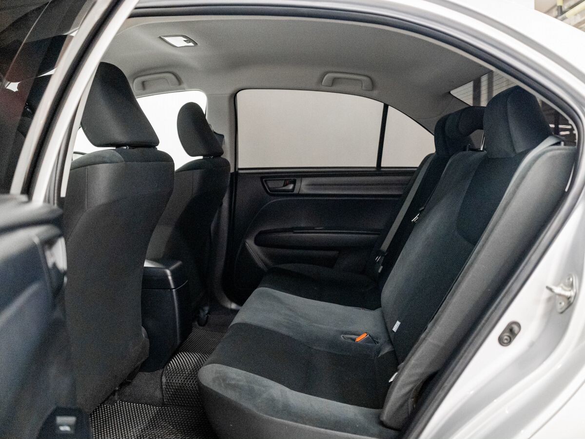 Toyota Corolla 2019 - фото автомобиля