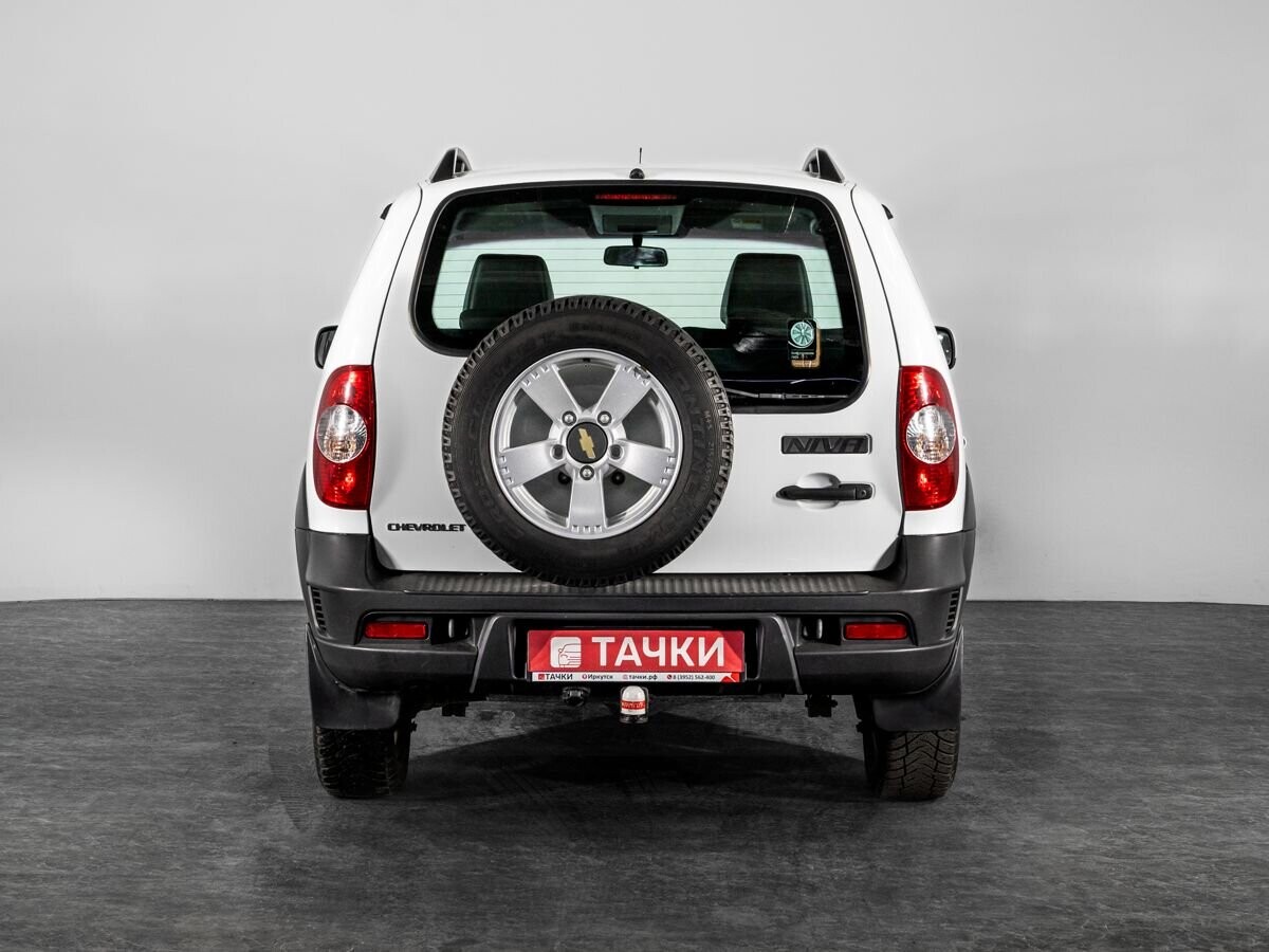 Chevrolet Niva 2015 - фото автомобиля