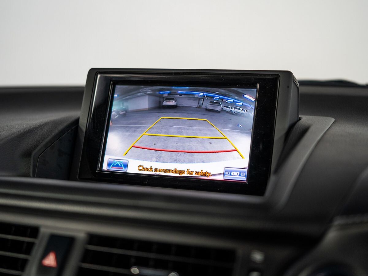 Lexus CT 2012 - фото автомобиля