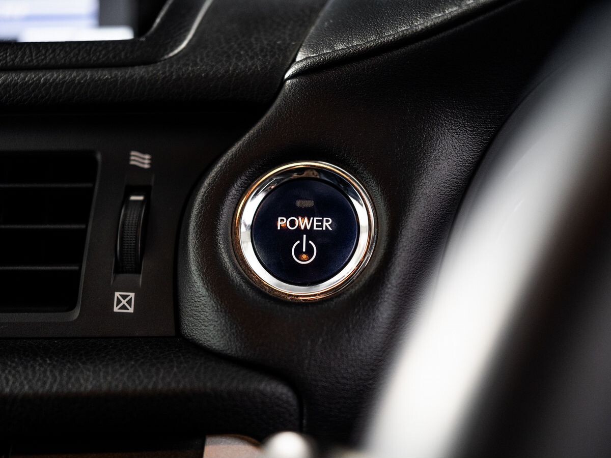 Lexus CT 2012 - фото автомобиля