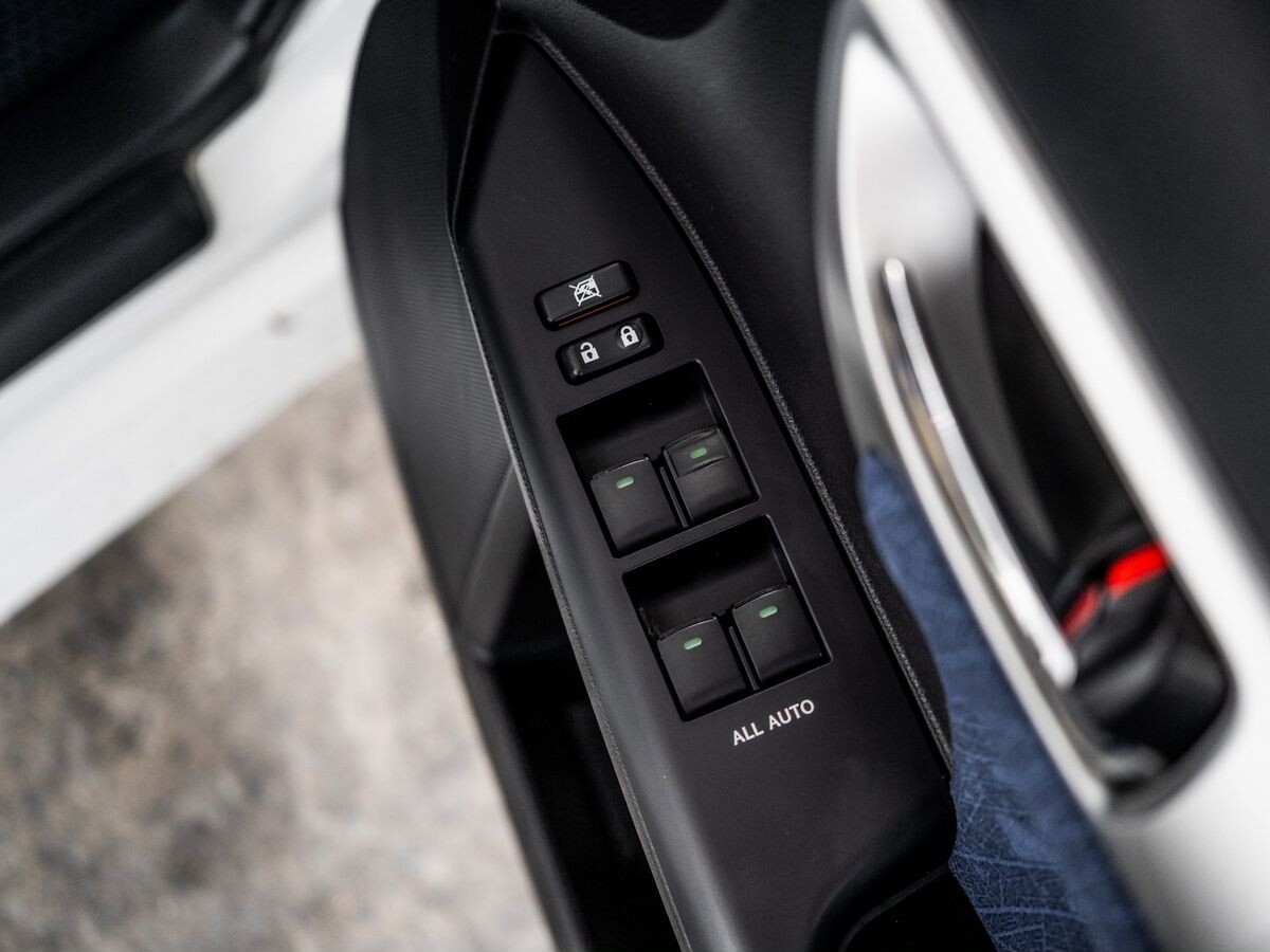 Lexus CT 2012 - фото автомобиля