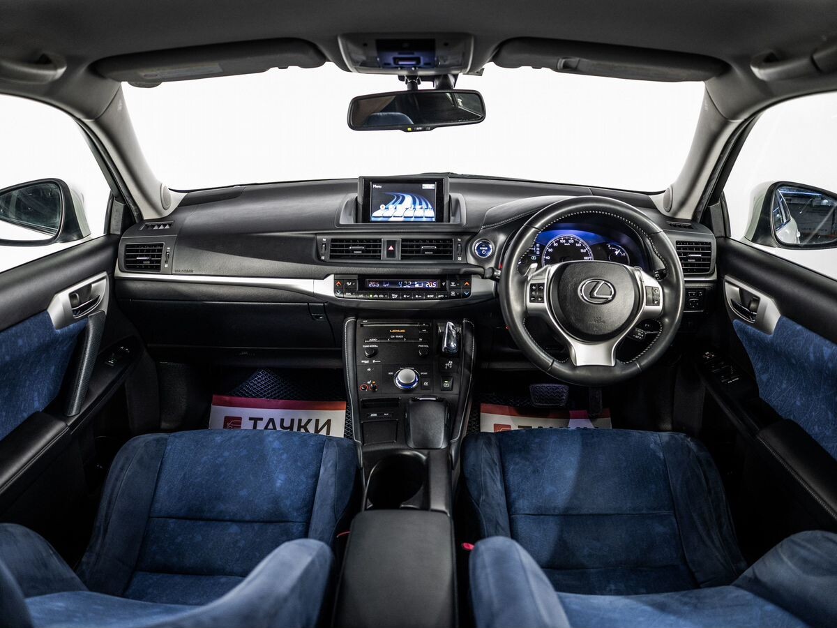 Lexus CT 2012 - фото автомобиля