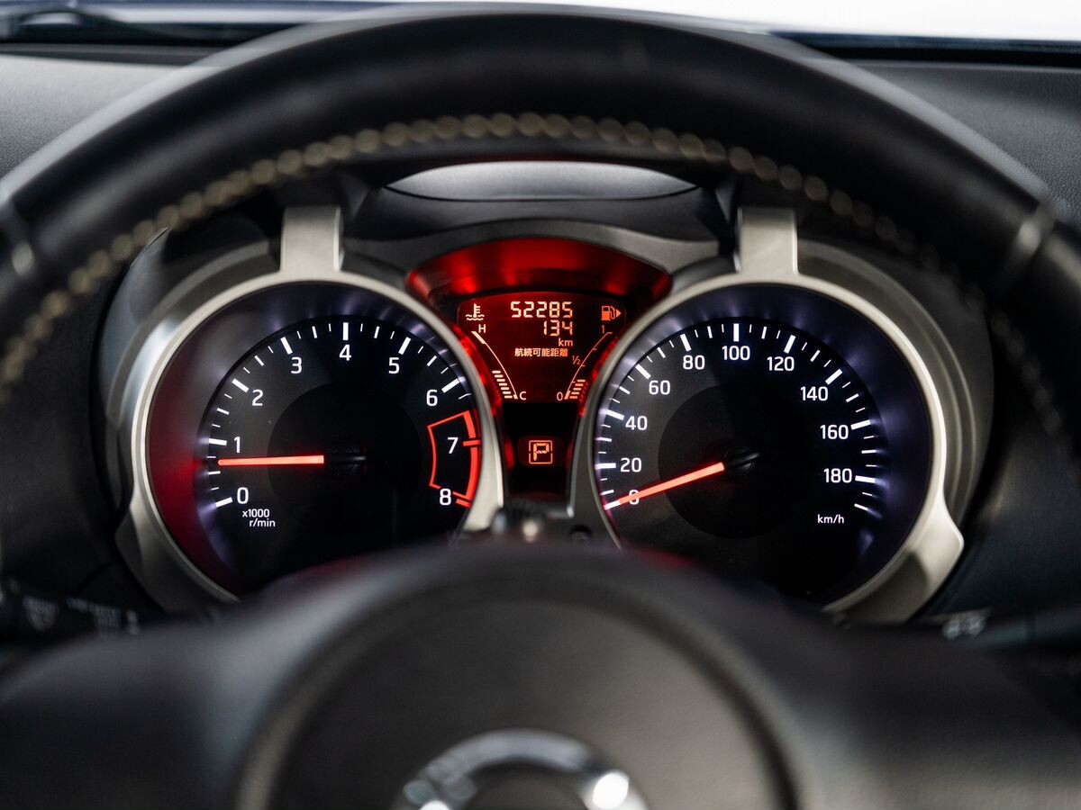 Nissan Juke 2015 - фото автомобиля