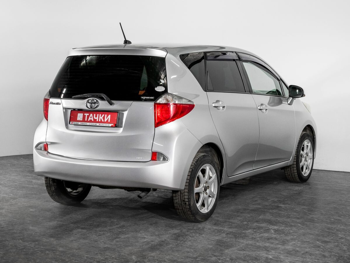 Toyota Ractis 2011 - фото автомобиля